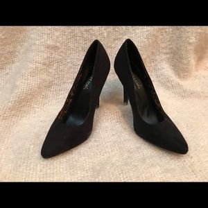 Classic black faux suede pumps